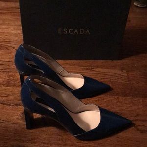 Gorgeous blue Escada Heels, new in box with tags!